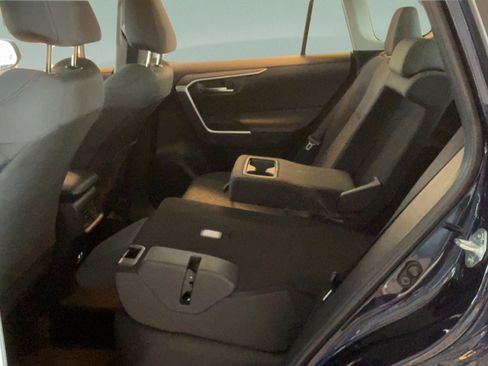 Certified 2025 Toyota RAV4 XLE AWD/4WD image 31