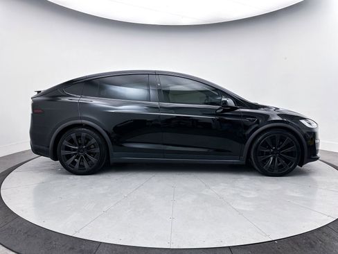 Used 2022 Tesla Model X image 42