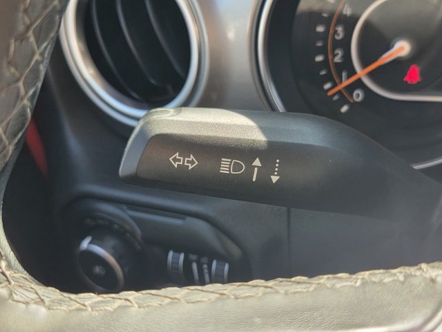 Used 2020 Jeep Wrangler Unlimited Sahara AWD/4WD image 33