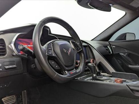 Used 2016 Chevrolet Corvette Z06 w/ 3LZ Preferred Equipment Group RWD image 18