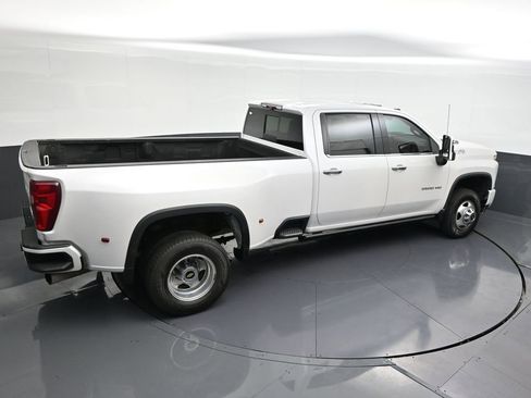 Used 2022 Chevrolet Silverado 3500 High Country image 19