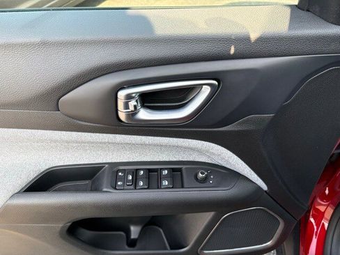 New 2026 Jeep Compass Latitude image 10