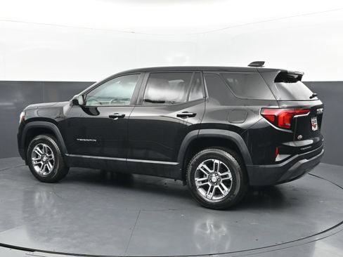 Used 2026 GMC Terrain Elevation FWD image 3