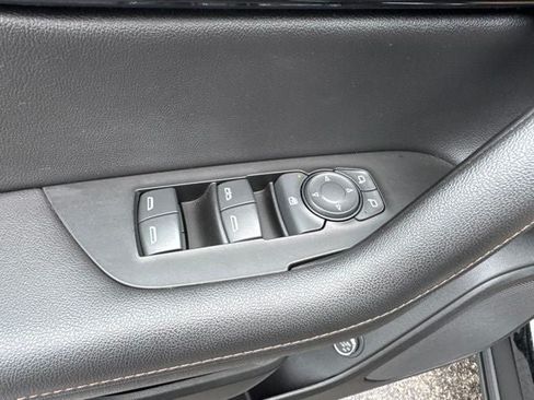 Used 2022 Chevrolet Blazer Premier AWD/4WD image 9