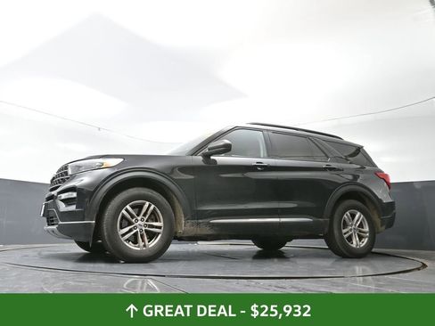 Used 2022 Ford Explorer XLT w/ Equipment Group 202A image 30