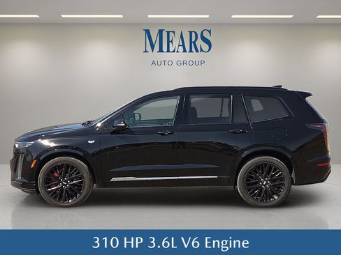 Used 2024 Cadillac XT6 Sport w/ Platinum Package AWD/4WD image 3