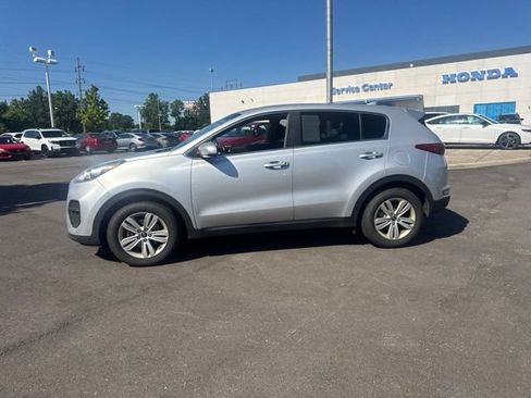 Used 2018 Kia Sportage LX FWD image 18