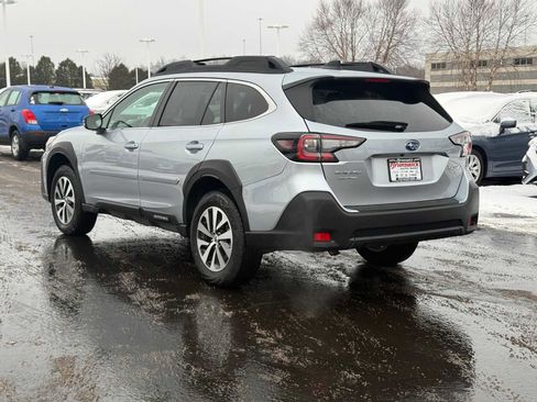 Used 2025 Subaru Outback Premium w/ Popular Package #1A image 6