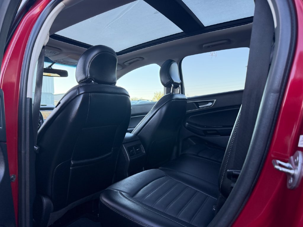 Used 2018 Ford Edge SEL w/ Equipment Group 201A FWD image 6