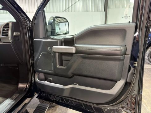 Used 2018 Ford F150 Platinum w/ FX4 Off-Road Package AWD/4WD image 16