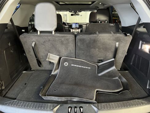 Used 2023 Ford Explorer XLT w/ Equipment Group 202A AWD/4WD image 27