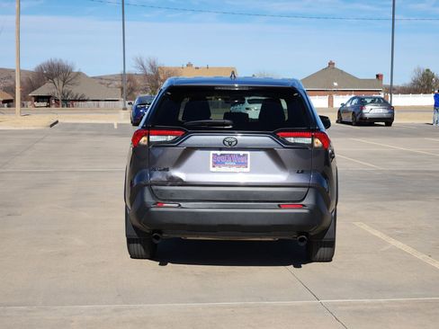 Used 2024 Toyota RAV4 LE image 8