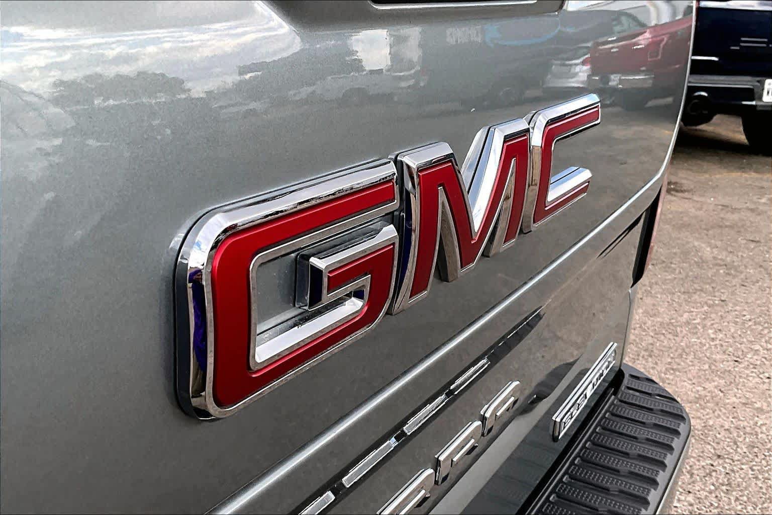 Used 2026 GMC Sierra 1500 Elevation w/ Elevation Premium Package AWD/4WD image 31