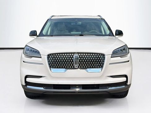 Used 2023 Lincoln Aviator Reserve w/ Elements Package Plus AWD/4WD image 2