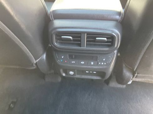 Used 2024 Honda Pilot Elite image 37