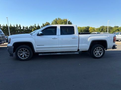 Used 2018 GMC Sierra 1500 SLT w/ SLT Premium Package AWD/4WD image 3