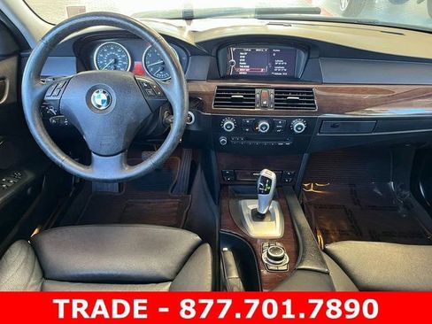 Used 2010 BMW 535i xDrive Wagon AWD/4WD image 10