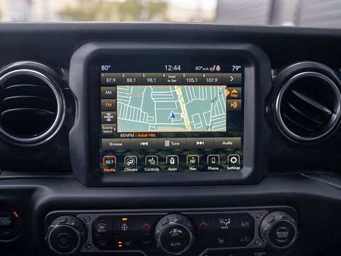 Used 2021 Jeep Wrangler Unlimited Rubicon image 11