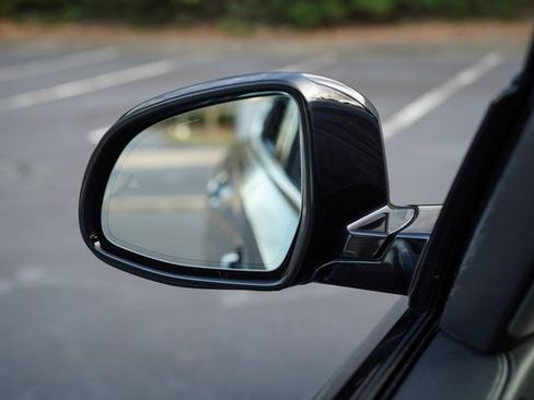 Used 2021 BMW X6 xDrive40i w/ M Sport Package image 39