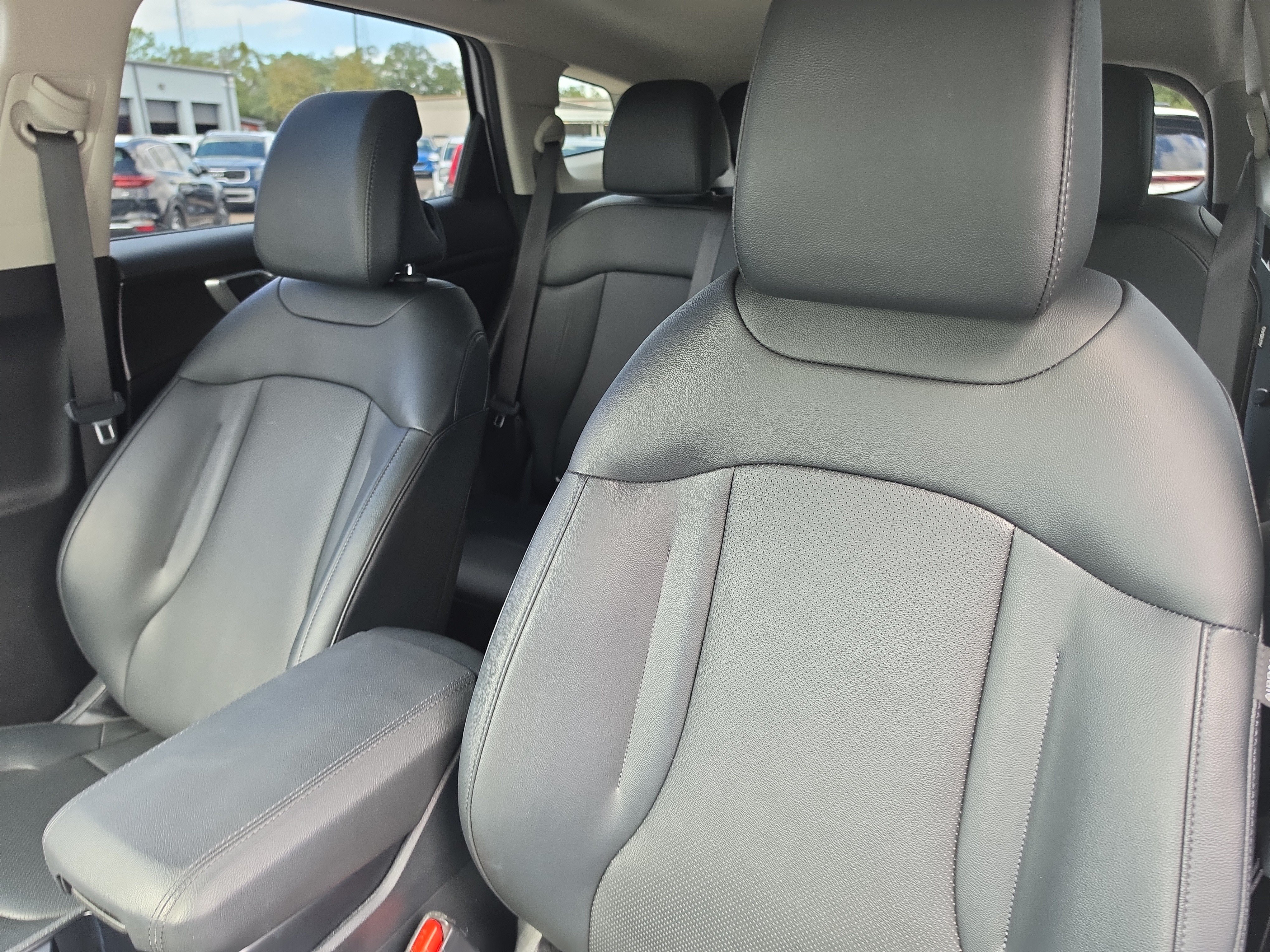 Certified 2025 Kia Sportage EX w/ Premium Package FWD image 22