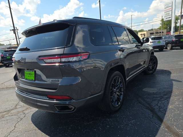 Used 2024 Jeep Grand Cherokee L Summit AWD/4WD image 7