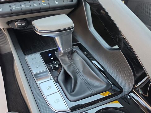 Used 2023 Hyundai Elantra SEL w/ Convenience Package image 30