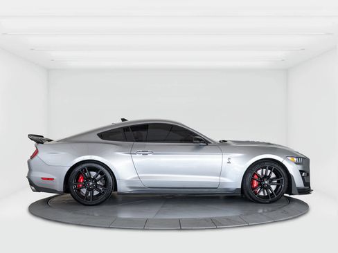 Used 2020 Ford Mustang Shelby GT500 w/ Technology Package image 6