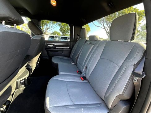 Used 2024 RAM 2500 Big Horn image 10