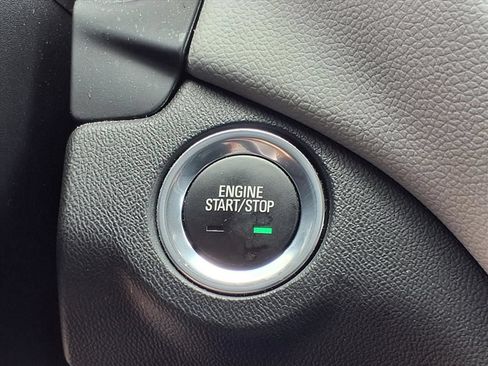 Used 2022 Chevrolet Equinox LS w/ LS Convenience Package AWD/4WD image 16