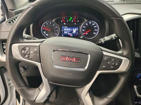 Used 2023 GMC Terrain SLE w/ Driver Convenience Package image 29