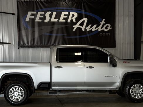 Used 2020 Chevrolet Silverado 2500 LTZ w/ LTZ Convenience Package AWD/4WD image 1