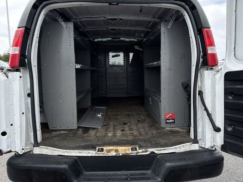 Used 2019 GMC Savana 2500 w/ Driver Convenience Package RWD image 19