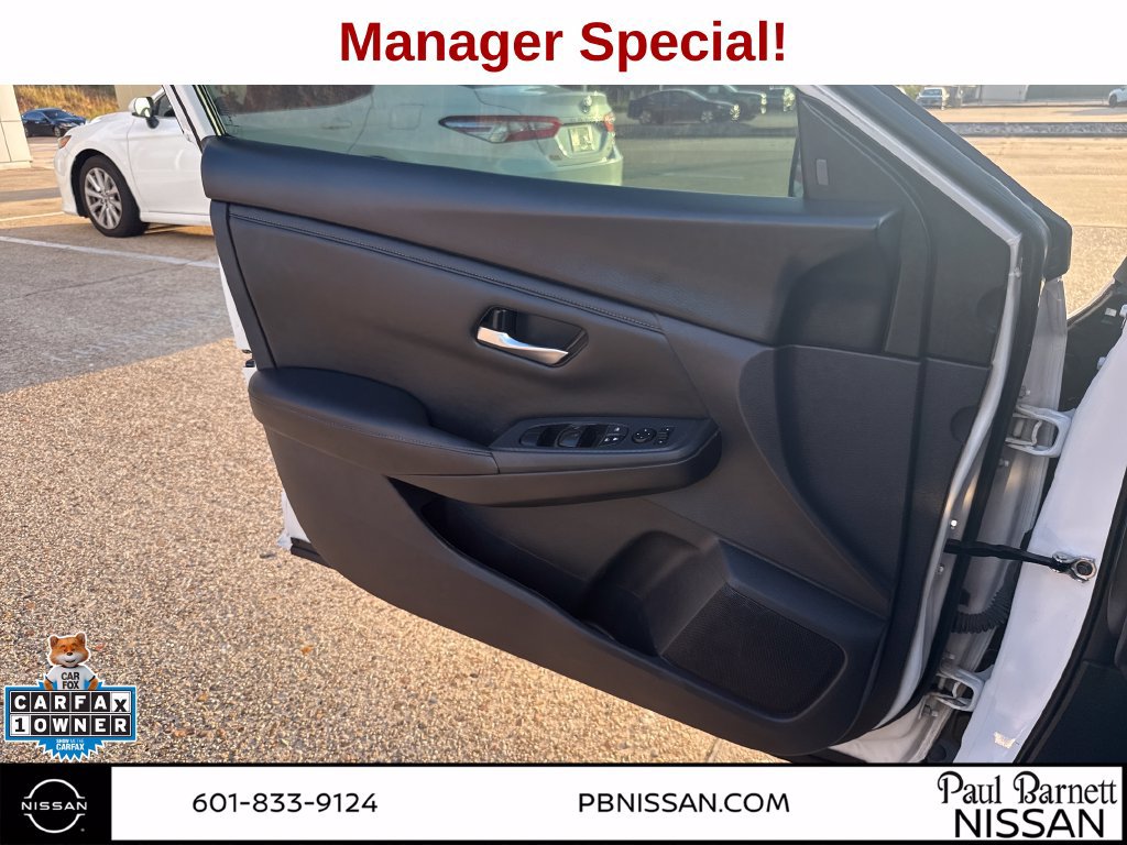 Used 2024 Nissan Sentra SV FWD image 16