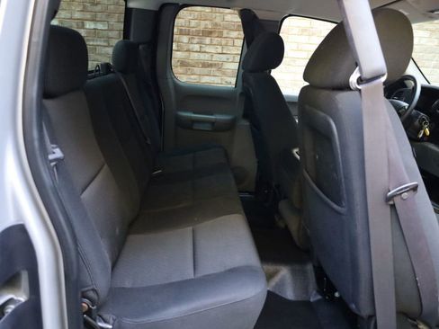 Used 2011 Chevrolet Silverado 1500 W/T image 14