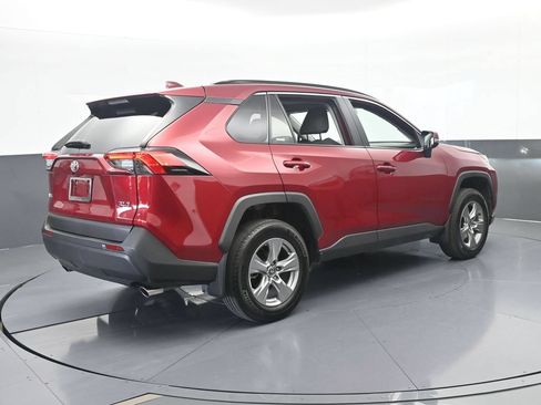Used 2025 Toyota RAV4 XLE w/ Convenience Package FWD image 6