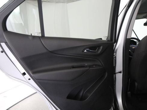 Used 2022 Chevrolet Equinox LT w/ Driver Convenience Package FWD image 34