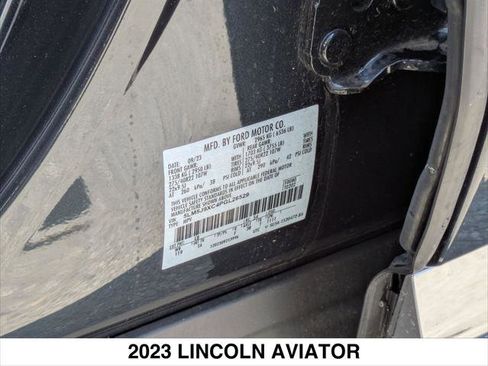Used 2023 Lincoln Aviator Black Label w/ Dynamic Handling Package AWD/4WD image 11