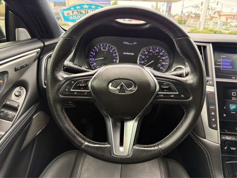 Used 2017 INFINITI Q60 3.0t w/ Premium Plus Package 3.0T image 16