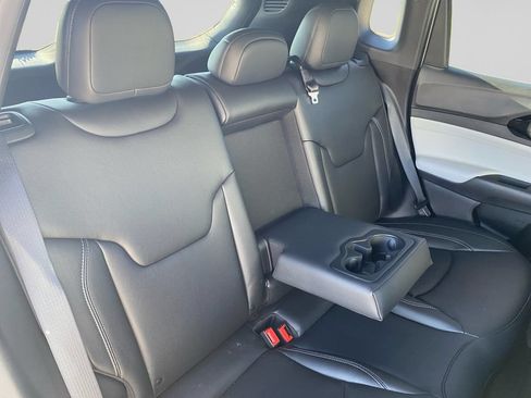 Certified 2025 Jeep Compass Limited AWD/4WD image 14