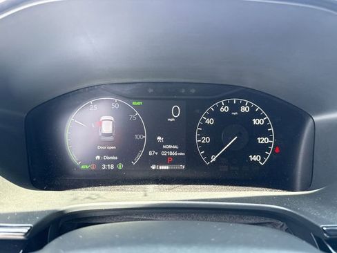 Used 2024 Honda CR-V Sport Touring image 38