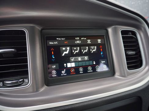 Used 2022 Dodge Charger SXT w/ Leather Interior Group image 16