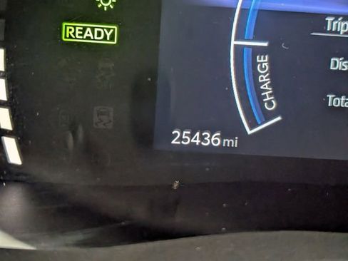 Used 2025 Toyota Camry SE w/ Convenience Package FWD image 55
