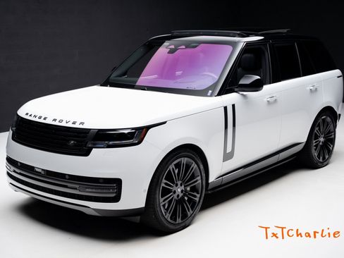 Used 2023 Land Rover Range Rover SE image 1