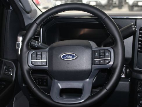 Used 2025 Ford F250 Lariat w/ FX4 Off-Road Package AWD/4WD image 30