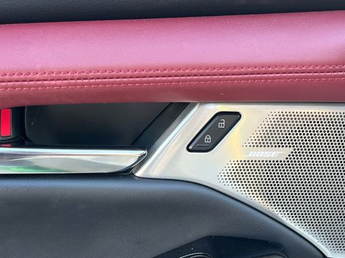 Used 2024 MAZDA MAZDA3 Hatchback w/Premium Plus Pkg image 24