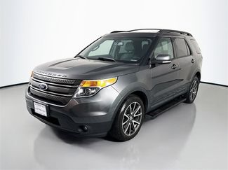 Used 2015 Ford Explorer XLT w/ Equipment Group 202A image 1