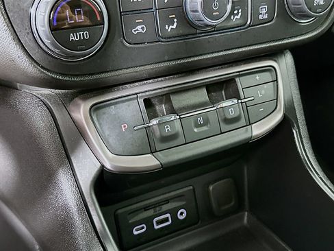Used 2024 GMC Terrain AT4 w/ Infotainment Package II AWD/4WD image 22