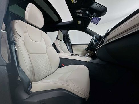 New 2026 Volvo XC90 T8 Plus w/ Protection Package Premier AWD/4WD image 27