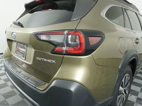 Used 2023 Subaru Outback Premium image 13