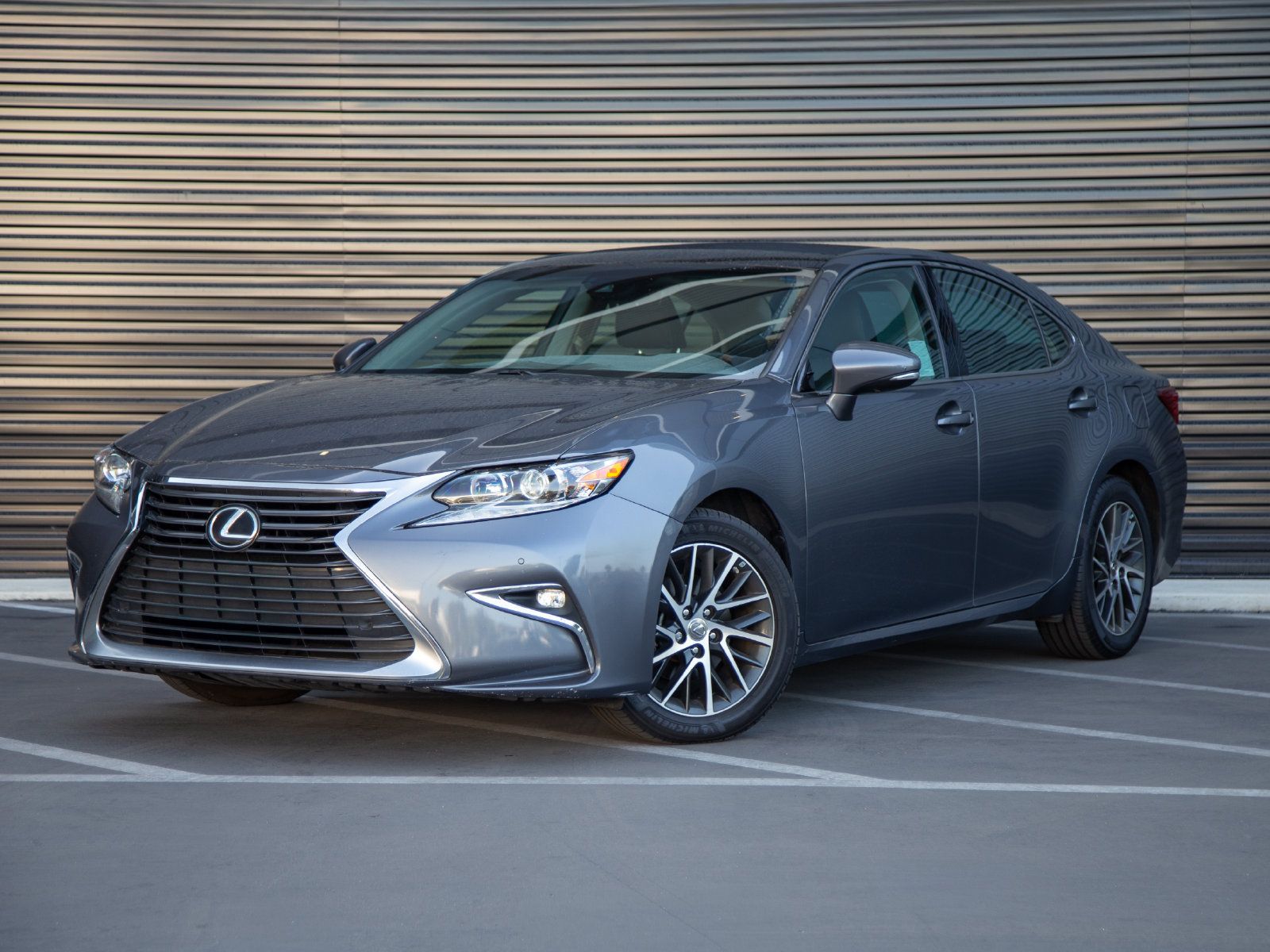Used 2017 Lexus ES 350 FWD image 1